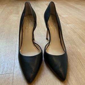 Jessica Simpson - black heels